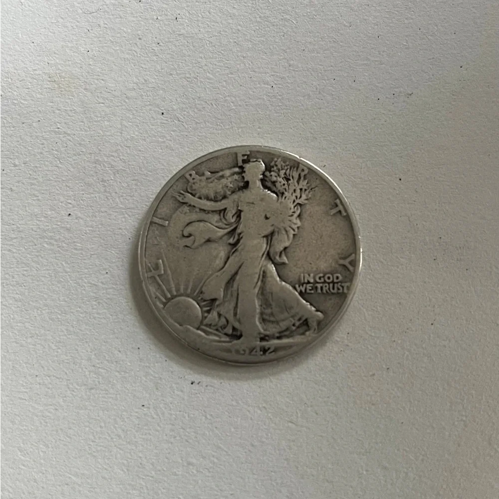 1942 Liberty Half Dollar No Mint Mark 90% Silver - Picture 1 of 3